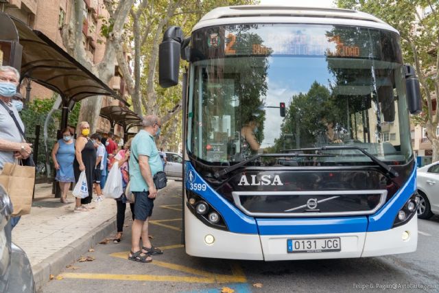 El Ayuntamiento aplica la reducción del 30% a los bonos de autobús, incluido el unibono, que sigue con subvención municipal - 1, Foto 1