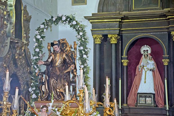 Con el traslado de San Gregorio se inicia la celebración de las fiestas patronales de Alcalá del Río - 1, Foto 1