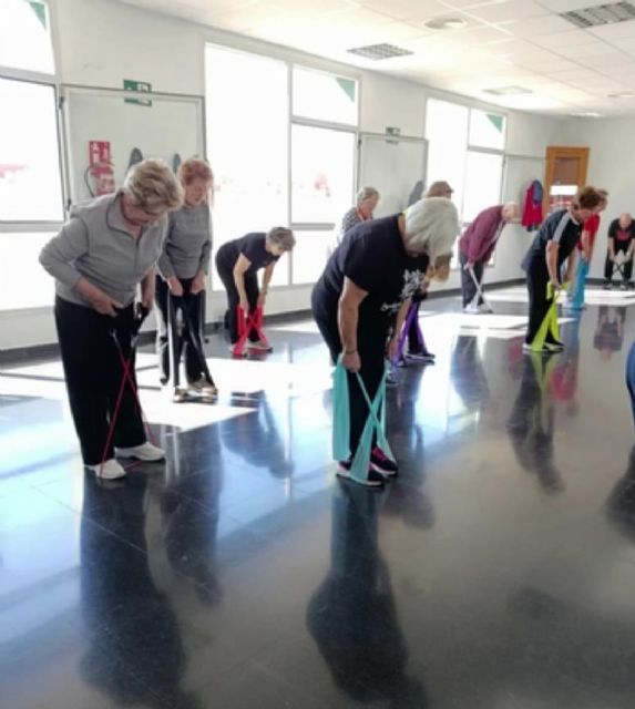 El Ayuntamiento de Lorca anuncia la apertura del plazo de inscripción para las actividades de gimnasia para mayores de la Universidad Popular - 3, Foto 3