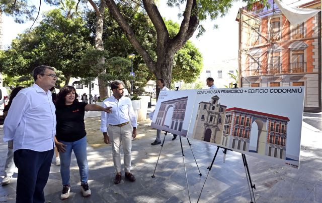 Murcia recupera su historia en la Feria 2025 con un pórtico monumental que recrea la fachada del convento de San Francisco - 4, Foto 4