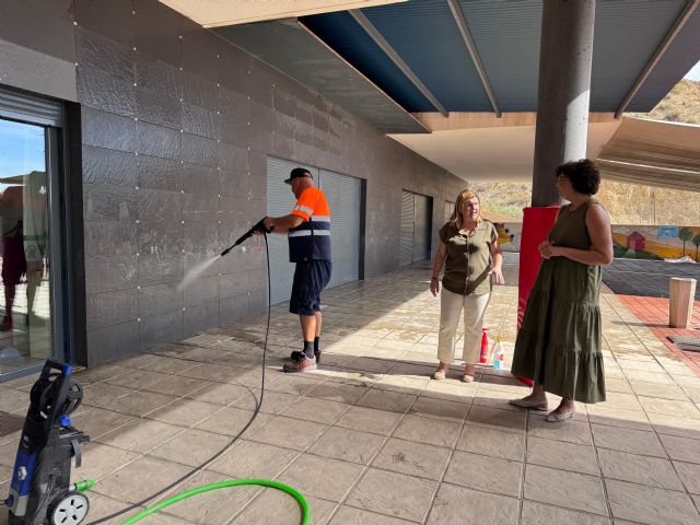 El Ayuntamiento de Puerto Lumbreras intensifica la puesta a punto de los colegios del municipio de cara al inicio del curso escolar 2025/2026 - 1, Foto 1