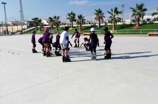 La campeona de España de freestyle de patinaje enseñó sus mejores trucos en Las Torres de Cotillas - 5, Foto 5