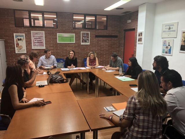 La Mesa del Mayor estudia mejorar el sistema de reparto de subvenciones a los Centros de Mayores del municipio - 1, Foto 1