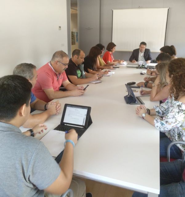 El Ayuntamiento registró el pasado curso más de 9.000 participaciones de alumnos en actividades para completar su formación - 1, Foto 1