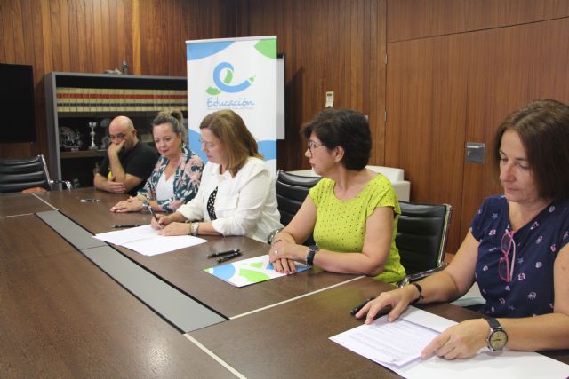 Ayuntamiento y papelerías gestionan 200 ayudas para material escolar en educación infantil - 2, Foto 2