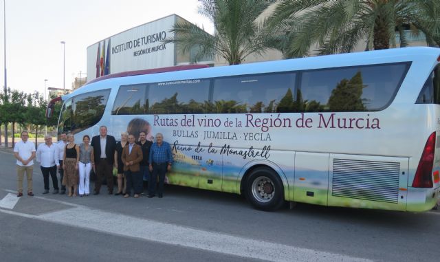 Presentadas las nuevas rutas del 'Bus del Vino' - 1, Foto 1