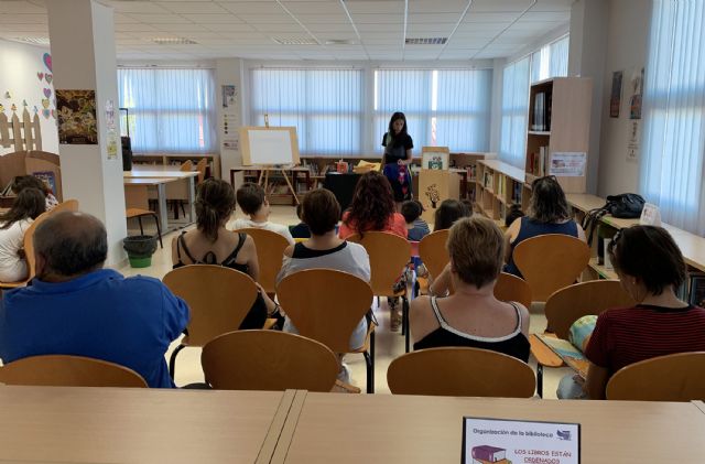 Los peques de la casa disfrutan con los cuentacuentos de la biblioteca municipal - 3, Foto 3
