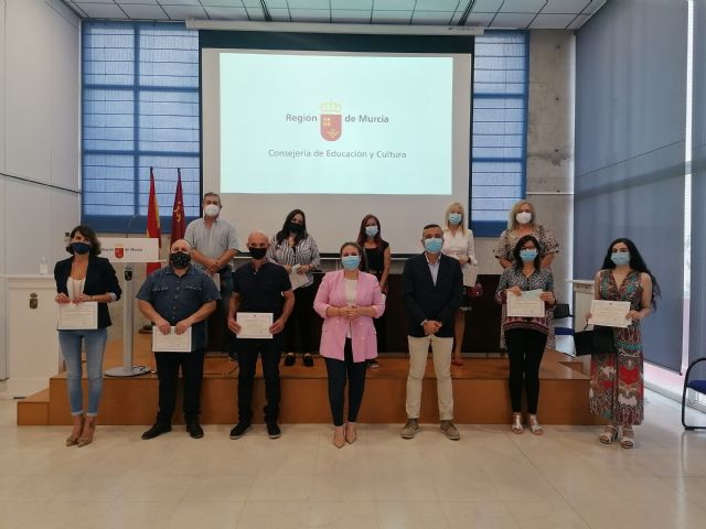 Educación entrega los Premios Extraordinarios de ESO para Personas Adultas - 1, Foto 1