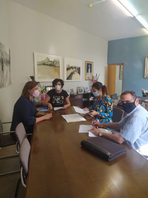 Ayuntamiento y Asociación Acción Familiar suscriben un convenio para impartir charlas de formación online para madres y padres de Puerto Lumbreras - 2, Foto 2