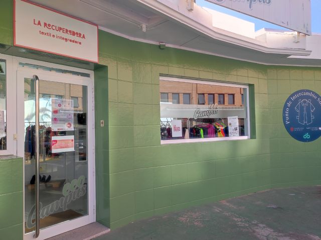 Abre 'La Recuperadora' en la UMU, un espacio para promover la reutilización de ropa - 1, Foto 1