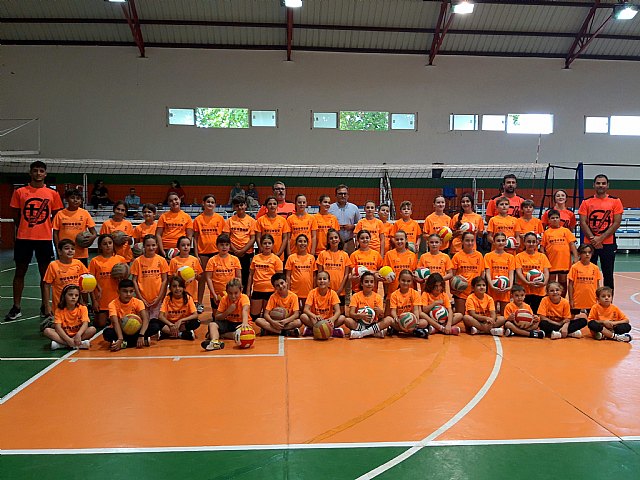 La escuela de voleibol del Club Voleadores Cieza se suma a la Semana del Deporte - 1, Foto 1