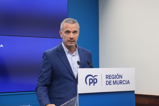 Segado destaca que el PPRM volvería a ganar las elecciones y sumaría más que toda la izquierda, pese a la pinza PSOE-VOX que intenta dañar al PP - 1, Foto 1