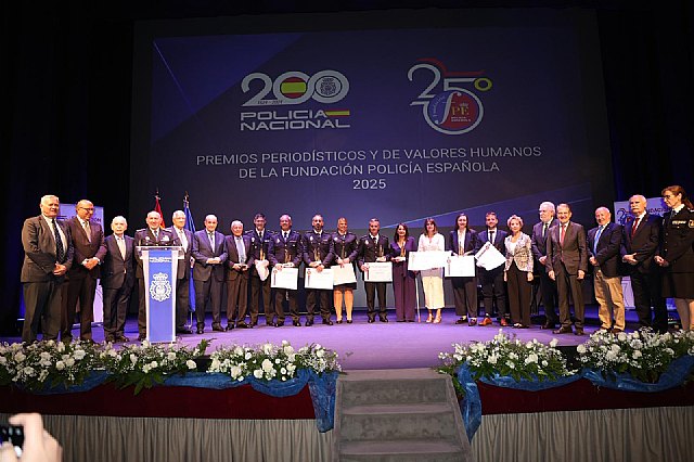 Aina Calvo anima a policías y periodistas a trabajar juntos “por los más vulnerables” - 1, Foto 1