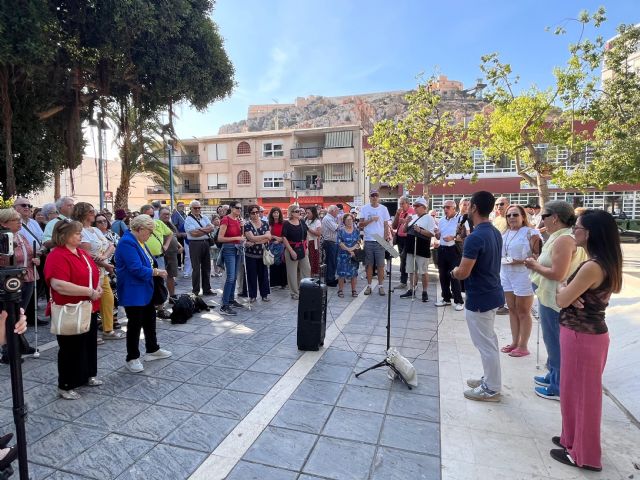 Águilas acoge la visita de 220 personas con discapacidad visual y sus acompa&ntilde;antes en el Día Internacional de las Personas Mayores - 3, Foto 3