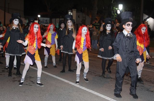 Personajes fantásticos invaden las calles de San Pedro del Pinatar para celebrar Halloween - 2, Foto 2