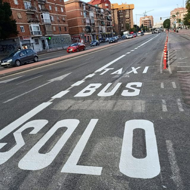 Comienza la señalización de alrededor de 2 nuevos kilómetros de carriles de uso exclusivo para bus y taxi - 1, Foto 1