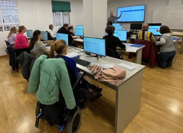 El SEF oferta para noviembre más de 7.300 plazas de formación gratuita para personas desempleadas y ocupadas - 1, Foto 1