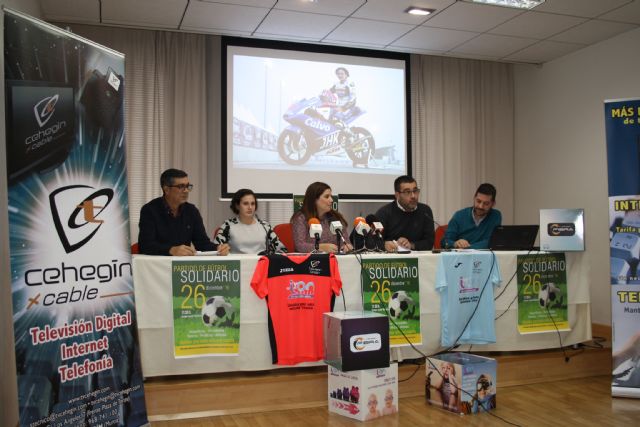 Un partido solidario de fútbol servirá para recoger alimentos para las familias necesitadas - 2016 - 1, Foto 1