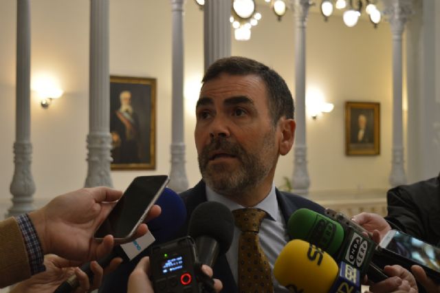 López transmite al Patronato de la Fundación Teatro Romano las ventajas aparejadas a la gratuidad del Museo para los vecinos de Cartagena y Comarca - 1, Foto 1