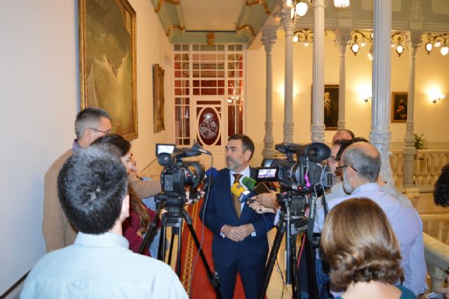 López transmite al Patronato de la Fundación Teatro Romano las ventajas aparejadas a la gratuidad del Museo para los vecinos de Cartagena y Comarca - 2, Foto 2