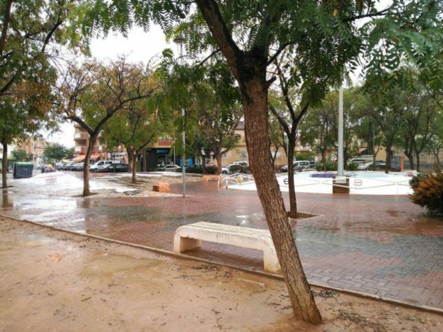 El Ayuntamiento acondicionara las plazas de la Iglesia y de Angel Velarde y renovara el alumbrado de la calle Arabe en Los Dolores - 1, Foto 1