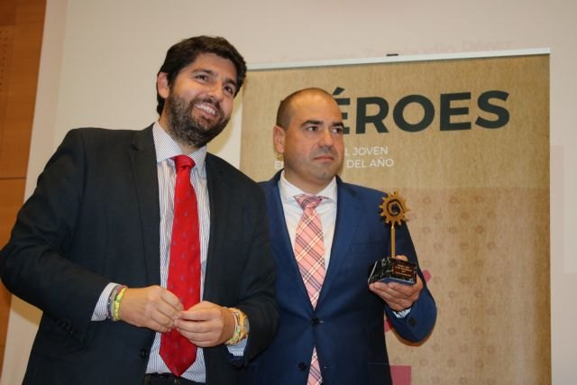 López Miras: Los jóvenes empresarios son la esperanza, el presente y futuro de una Región en la que creo y por la que vale la pena luchar - 2, Foto 2