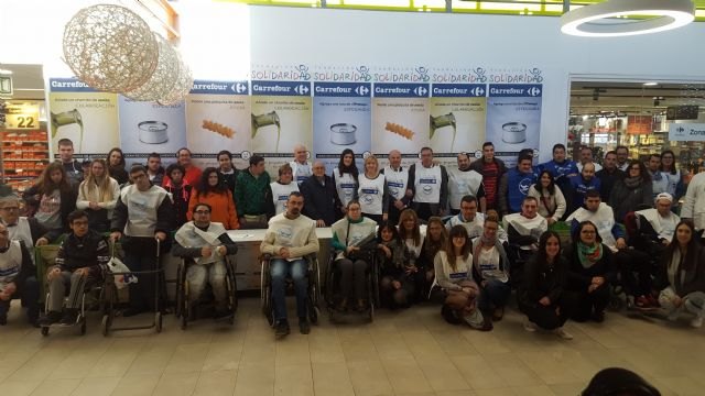 La Comunidad colabora con la V Gran Recogida del Banco de Alimentos - 1, Foto 1