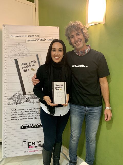 El libro de literatura juvenil 'Aitana y Willy: aventura en África' llega a Puerto Lumbreras - 1, Foto 1