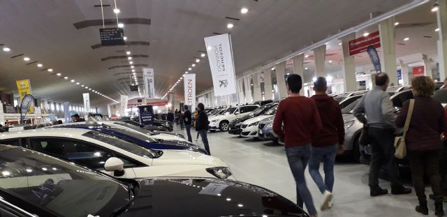 Ifepa recibe a miles de interesados en comprar o cambiar su coche - 1, Foto 1