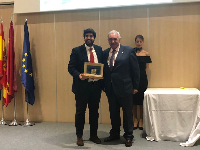 López Miras asiste a la gala del XXV Aniversario de COEC Fuente Álamo - 3, Foto 3