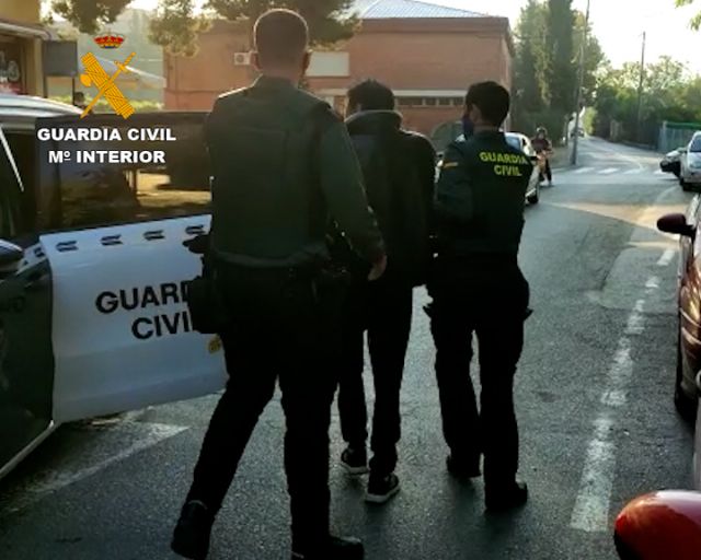 La Guardia Civil detiene a un peligroso delincuente por siete robos en vehículos - 1, Foto 1