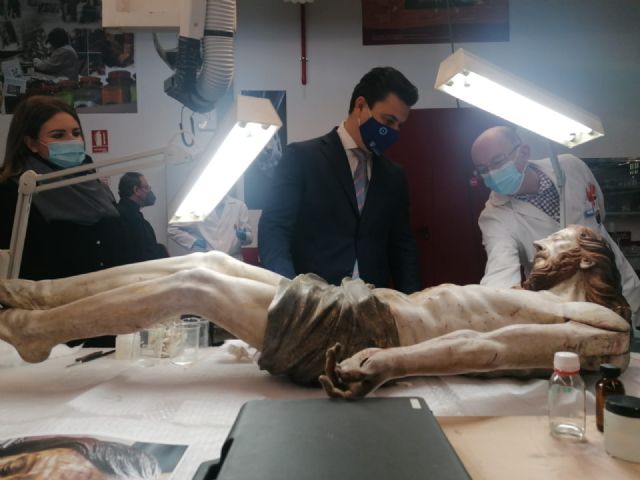 La restauración del Crucificado de la iglesia de San Francisco Javier concluirá antes de Semana Santa - 1, Foto 1