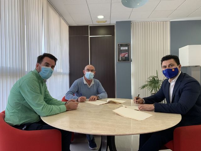 El Ayuntamiento de San Javier destina 9000 euros a las asociaciones de comerciantes - 1, Foto 1