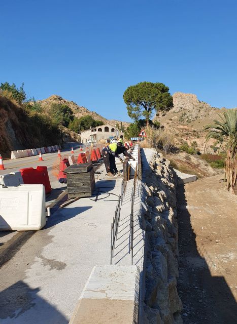 Mejoran la seguridad de la carretera regional que se encuentra en las inmediaciones del Salto de la Novia de Ojós - 1, Foto 1