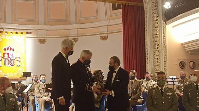 El acto, que se celebró en el teatro de Capitanía, acogió el ingreso como académico de número del teniente general jefe de la Fuerza Terrestre, José Rodríguez García - 3, Foto 3
