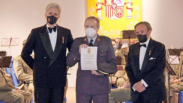 El acto, que se celebró en el teatro de Capitanía, acogió el ingreso como académico de número del teniente general jefe de la Fuerza Terrestre, José Rodríguez García - 4, Foto 4