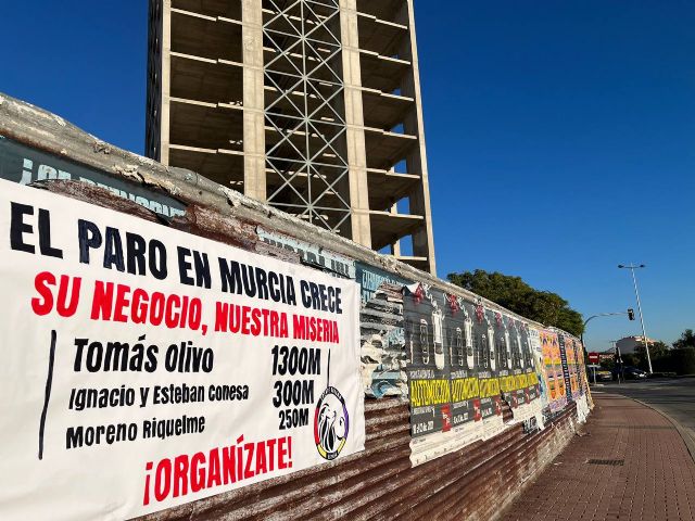 El Frente Obrero despliega pancartas contra la subida del paro - 1, Foto 1
