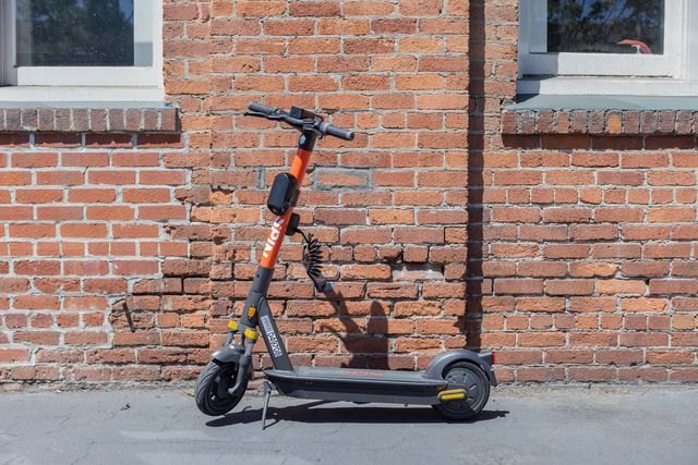 Spin presenta en España el patinete que terminará con la circulación por aceras y el aparcamiento en zonas no permitidas - 2, Foto 2