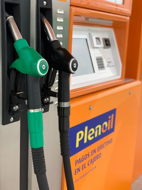 6 cada 10 conductores en la Región de Murcia repostan en gasolineras low-cost a raíz de la subida en el precio del combustible - 1, Foto 1