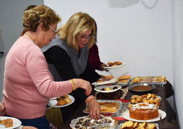 La asociación de mujeres Isabel González no falta a su tradicional degustación de dulces navideños - 5, Foto 5