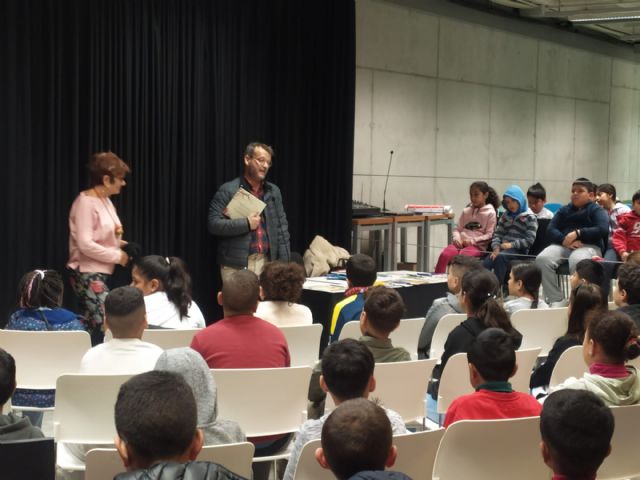 Encuentro con la escritora Marisa López - 3, Foto 3