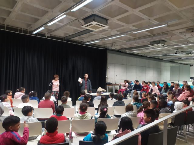 Encuentro con la escritora Marisa López - 4, Foto 4