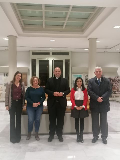 Celebrado en Murcia el I Seminario `Restauración y Conservación del Patrimonio Textil de las Cofradías´ de la Real Fábrica de Tapices - 1, Foto 1