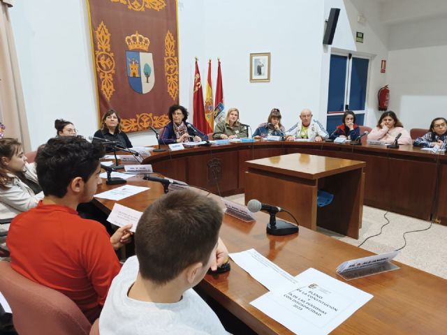 Los alumnos de los colegios de Puerto Lumbreras celebran Plenos Infantiles en el Ayuntamiento con motivo del Día de la Constitución Española - 3, Foto 3