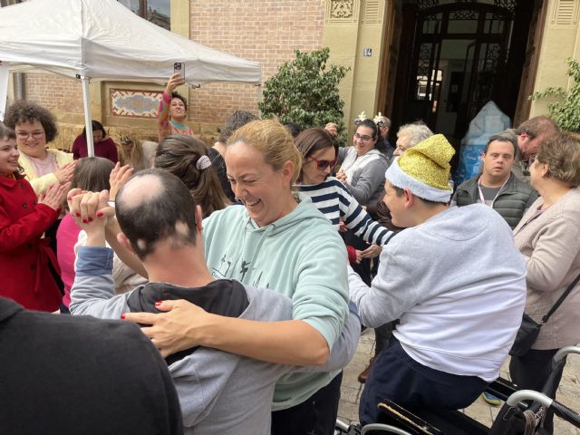 La Feria de Asociaciones Sociosanitarias marca el ecuador del programa de actividades con motivo del Día Internacional de las Personas con Discapacidad - 3, Foto 3