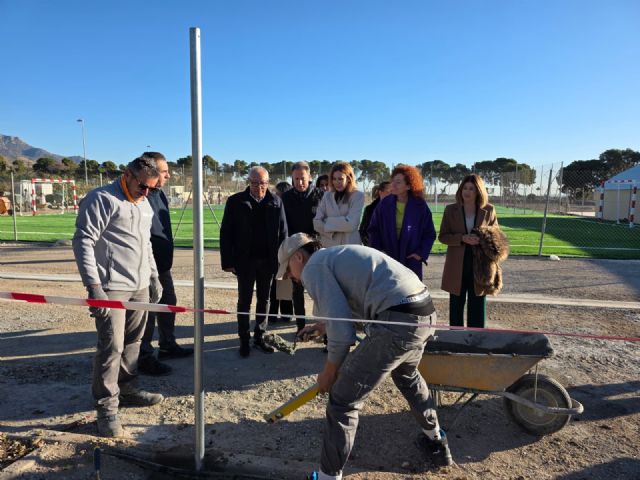 Lorca apuesta por la formación: 20 desempleados trabajan en la rehabilitación del centro de día de Apandis - 2, Foto 2