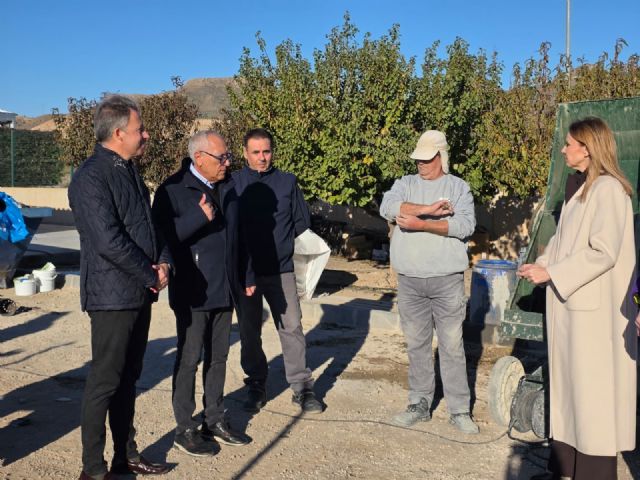 Lorca apuesta por la formación: 20 desempleados trabajan en la rehabilitación del centro de día de Apandis - 4, Foto 4