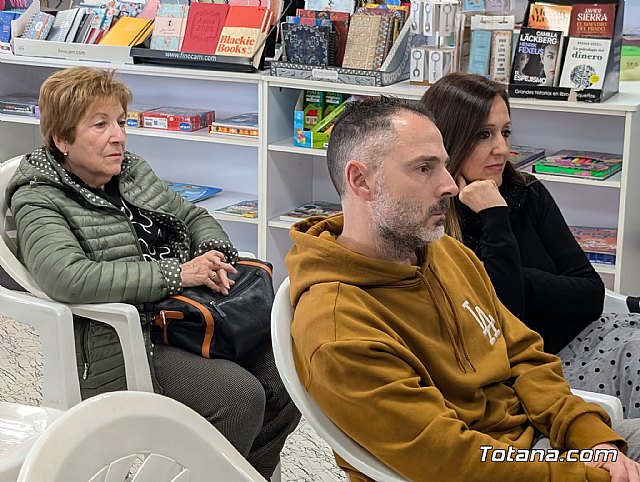 Murcia-nidades: Escritos de agitación se presenta en Librería Faro con una defensa del activismo y del pensamiento crítico, Foto 7
