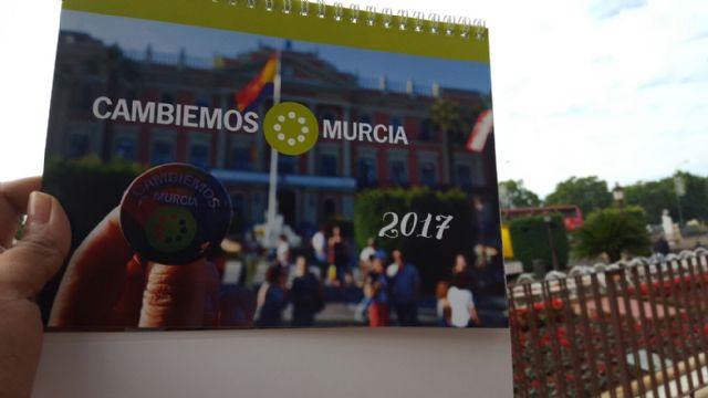 Cambiemos Murcia celebra la entrada de 2017 con un calendario, música y poesía - 1, Foto 1