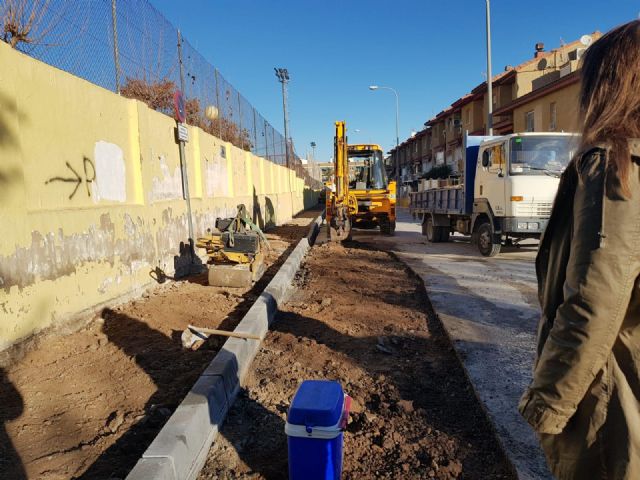 Infraestructuras interviene en la Calle Aguamarina de El Palmar para hacerla más segura para peatones y vehículos - 1, Foto 1